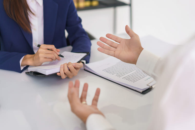 浮気調査にかかる探偵事務所の費用相場